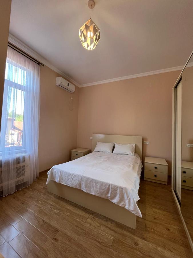 Guest House Mtani Near Colchis Fountain Кутаїсі Екстер'єр фото
